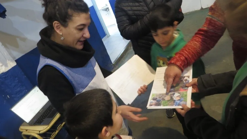 Más de 15 escuelas de Tandil participaron de la Muestra Previa a la Feria de Ciencias en la Universidad Barrial